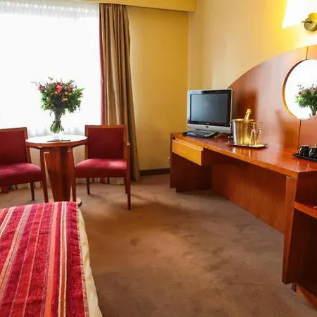 Astoria Hotel 3*